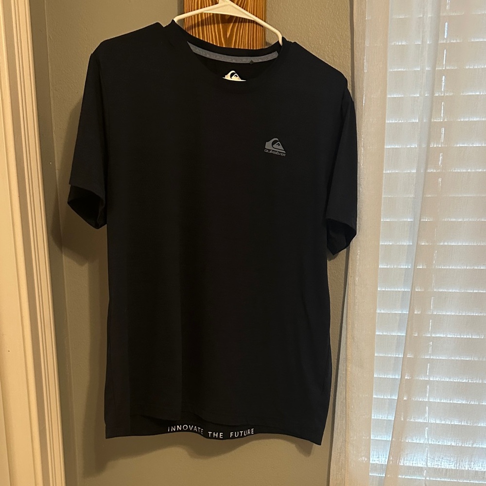 Quiksilver Men's Classic Black Tee